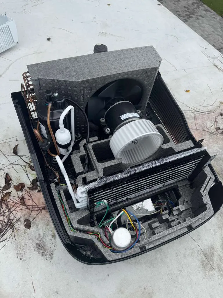 RV AC and heating system repair service in Florida