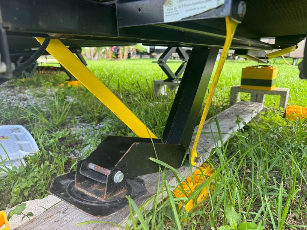 RV leveling and hydraulic jack system repair