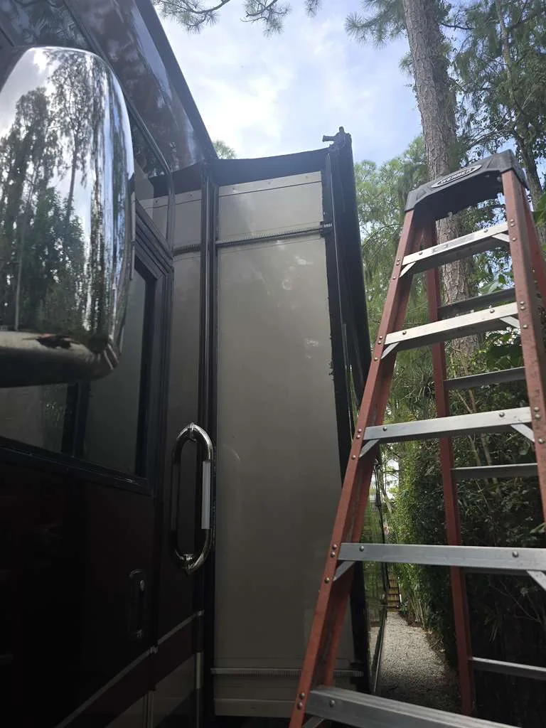 RV slide out mechanism repair and maintenance